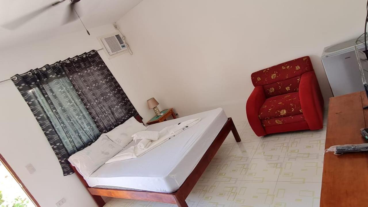 Babas Guesthouse Моалбоал Экстерьер фото